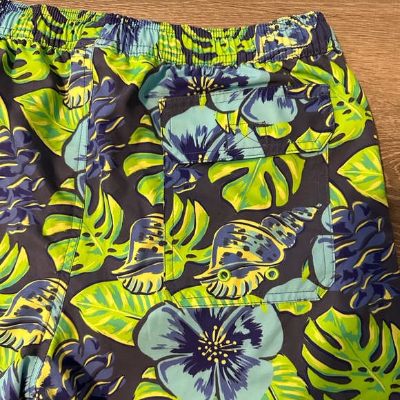 Vineyard Vines Men's Printed Piped Chappy Trunks- Moonshine Sz Small Swim Shorts - Picture 10 of 12